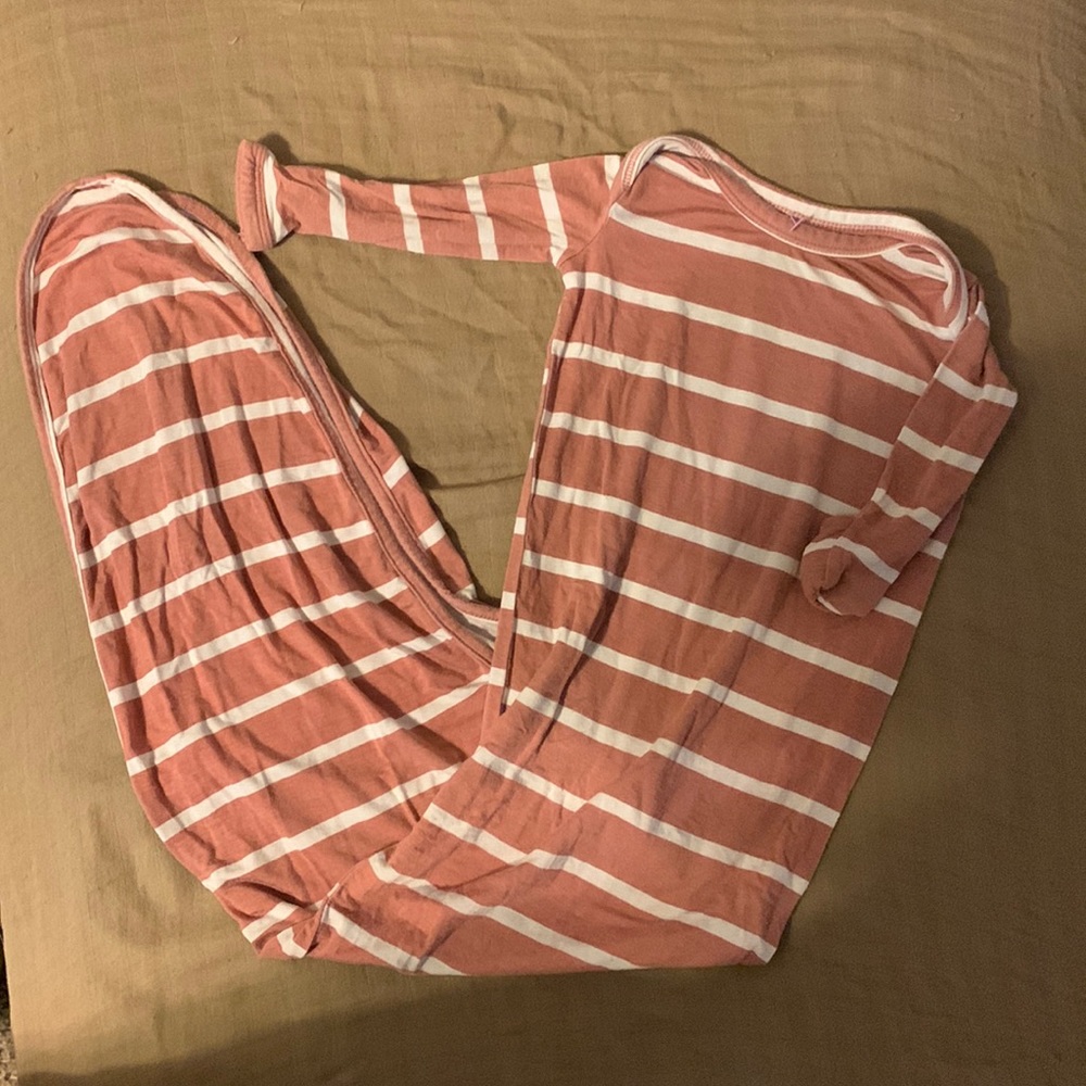 Mauve Posh peanut layette